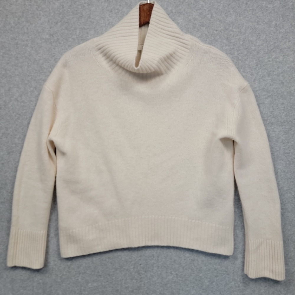 Banana Republic Sz M 100% Cashmere Turtleneck Cowl Sweater Cream Ribbed Soft